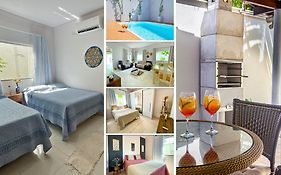 Casa Privativa de 3 Quartos com Piscina com Aquecimento Solar a 800m das Praias de Taperapuan, Ar Condicionado, WiFi 110Mbps, Churrasqueira, Garagem para 02 Carros